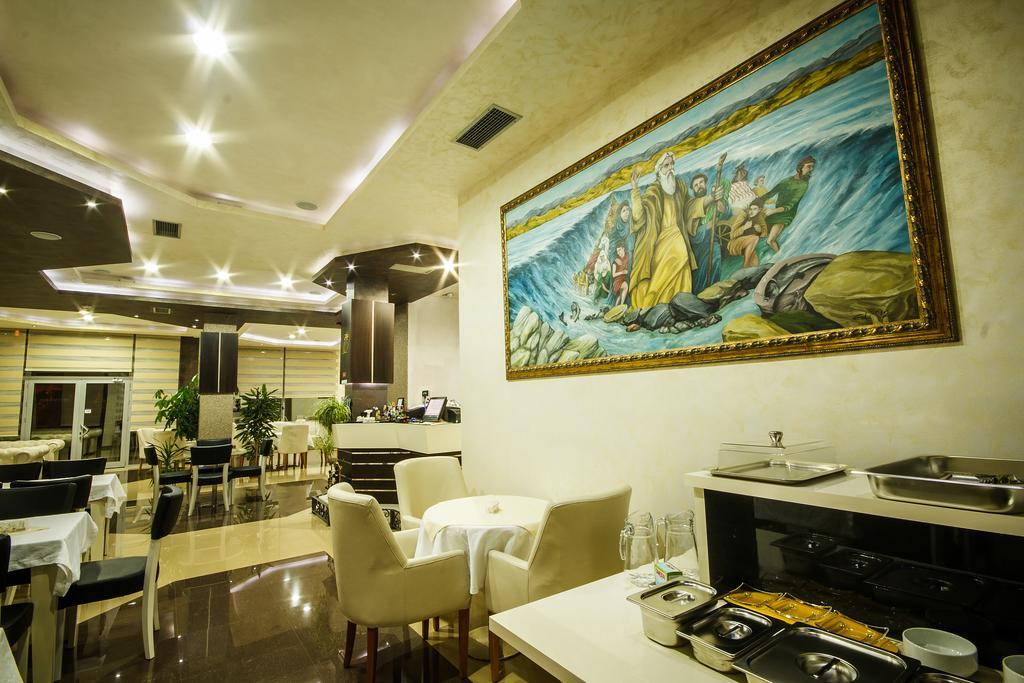 Hotel Oasis Podgorica Exteriér fotografie