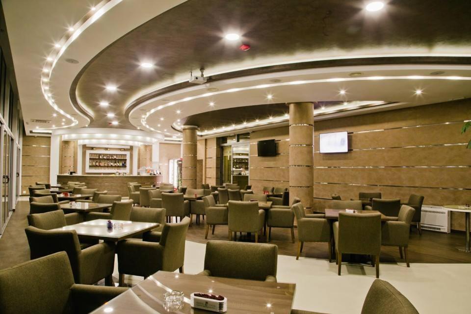 Hotel Oasis Podgorica Exteriér fotografie