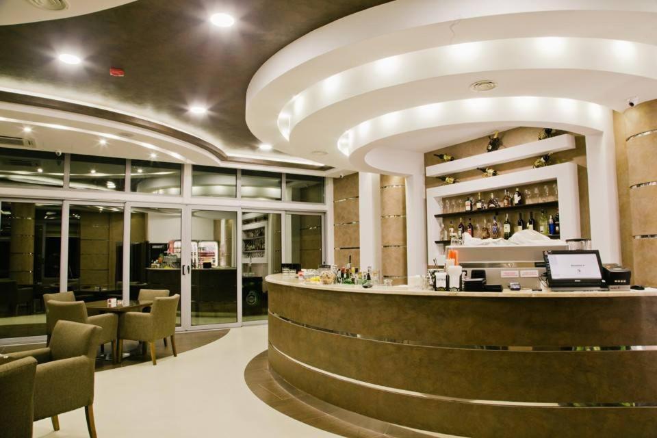 Hotel Oasis Podgorica Exteriér fotografie