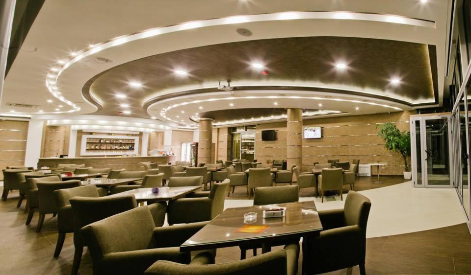 Hotel Oasis Podgorica Exteriér fotografie