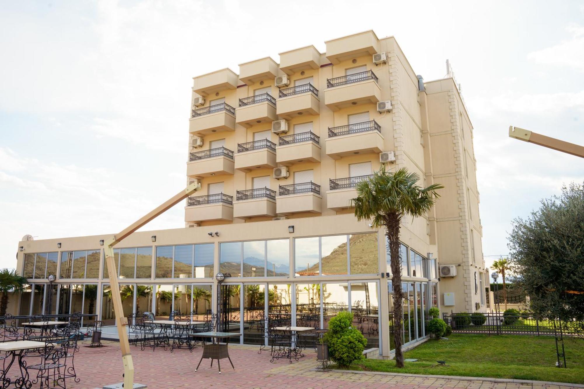 Hotel Oasis Podgorica Exteriér fotografie